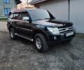Чорний Міцубісі Паджеро Вагон, об'ємом двигуна 3 л та пробігом 330 тис. км за 11700 $, фото 6 на Automoto.ua