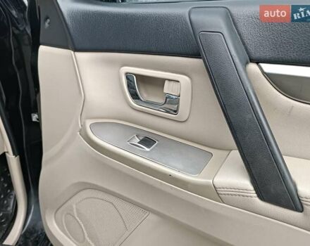 Черный Мицубиси Паджеро Вагон, объемом двигателя 3 л и пробегом 280 тыс. км за 12590 $, фото 30 на Automoto.ua