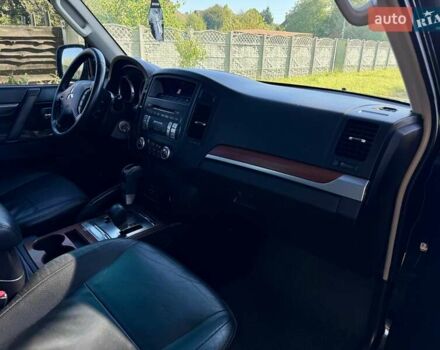 Черный Мицубиси Паджеро Вагон, объемом двигателя 2.97 л и пробегом 235 тыс. км за 10700 $, фото 26 на Automoto.ua