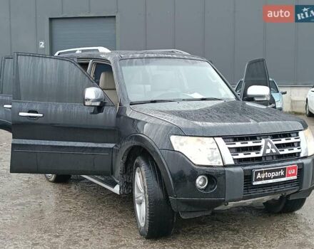 Черный Мицубиси Паджеро Вагон, объемом двигателя 3 л и пробегом 280 тыс. км за 12590 $, фото 40 на Automoto.ua