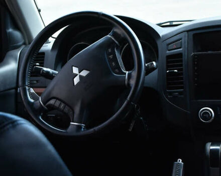 Чорний Міцубісі Паджеро Вагон, об'ємом двигуна 2.97 л та пробігом 310 тис. км за 13600 $, фото 14 на Automoto.ua