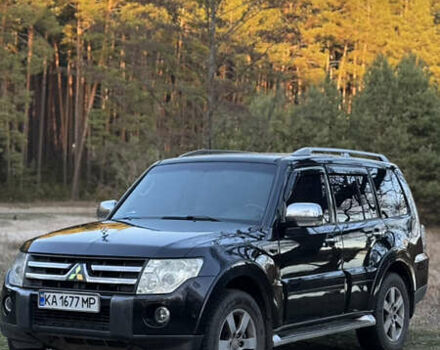 Черный Мицубиси Паджеро Вагон, объемом двигателя 3.2 л и пробегом 320 тыс. км за 13999 $, фото 1 на Automoto.ua