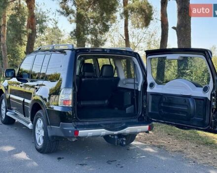 Міцубісі Паджеро Вагон 2008 у Києві на Automoto.ua Чорний Міцубісі Паджеро Вагон, об'ємом двигуна 3 л та пробігом 235 тис. км за 10999 $, фото 7 на Automoto.ua