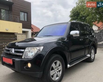 Чорний Міцубісі Паджеро Вагон, об'ємом двигуна 3 л та пробігом 177 тис. км за 14500 $, фото 17 на Automoto.ua