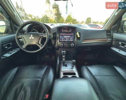 Чорний Міцубісі Паджеро Вагон, об'ємом двигуна 2.97 л та пробігом 179 тис. км за 12500 $, фото 19 на Automoto.ua