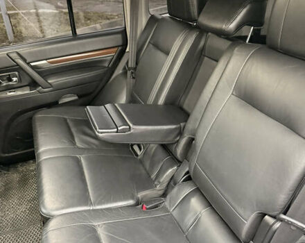 Черный Мицубиси Паджеро Вагон, объемом двигателя 3.83 л и пробегом 218 тыс. км за 10700 $, фото 46 на Automoto.ua