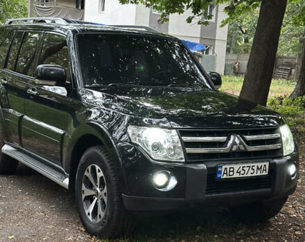 Чорний Міцубісі Паджеро Вагон, об'ємом двигуна 2.97 л та пробігом 240 тис. км за 11000 $, фото 2 на Automoto.ua
