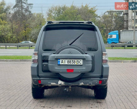 Міцубісі Паджеро Вагон 2008 у Києві на Automoto.ua Чорний Міцубісі Паджеро Вагон, об'ємом двигуна 2.97 л та пробігом 300 тис. км за 11500 $, фото 5 на Automoto.ua