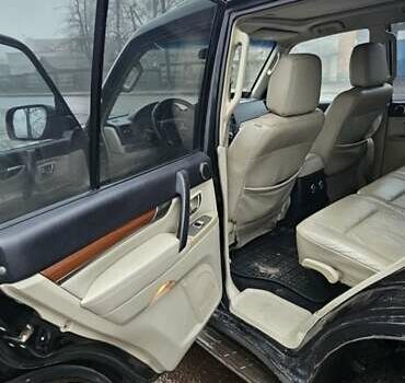 Черный Мицубиси Паджеро Вагон, объемом двигателя 3.2 л и пробегом 300 тыс. км за 10500 $, фото 9 на Automoto.ua