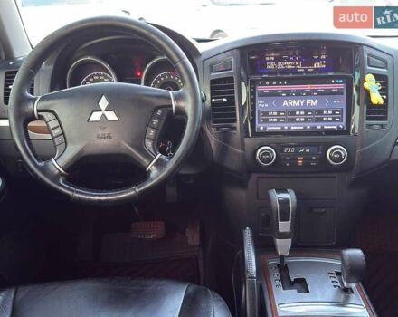 Чорний Міцубісі Паджеро Вагон, об'ємом двигуна 2.97 л та пробігом 179 тис. км за 12500 $, фото 18 на Automoto.ua