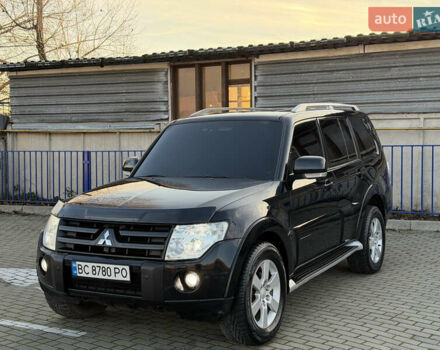 Черный Мицубиси Паджеро Вагон, объемом двигателя 3.2 л и пробегом 328 тыс. км за 13000 $, фото 7 на Automoto.ua