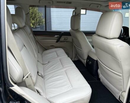 Черный Мицубиси Паджеро Вагон, объемом двигателя 3 л и пробегом 182 тыс. км за 11500 $, фото 15 на Automoto.ua