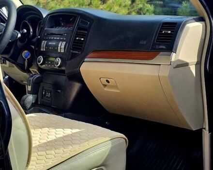 Чорний Міцубісі Паджеро Вагон, об'ємом двигуна 3.8 л та пробігом 200 тис. км за 11600 $, фото 14 на Automoto.ua