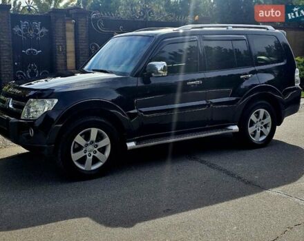 Чорний Міцубісі Паджеро Вагон, об'ємом двигуна 3.8 л та пробігом 200 тис. км за 11600 $, фото 5 на Automoto.ua