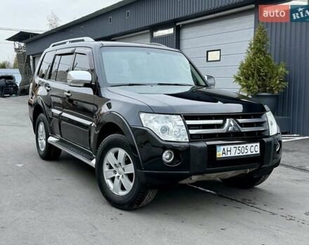 Черный Мицубиси Паджеро Вагон, объемом двигателя 3 л и пробегом 182 тыс. км за 11500 $, фото 1 на Automoto.ua