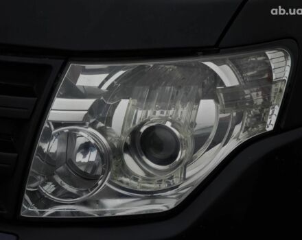 Черный Мицубиси Паджеро Вагон, объемом двигателя 3.8 л и пробегом 219 тыс. км за 10990 $, фото 4 на Automoto.ua