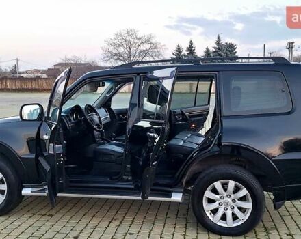 Черный Мицубиси Паджеро Вагон, объемом двигателя 3.83 л и пробегом 389 тыс. км за 14800 $, фото 13 на Automoto.ua