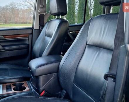 Черный Мицубиси Паджеро Вагон, объемом двигателя 3.83 л и пробегом 389 тыс. км за 14800 $, фото 31 на Automoto.ua