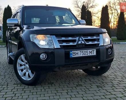 Черный Мицубиси Паджеро Вагон, объемом двигателя 3.83 л и пробегом 389 тыс. км за 14800 $, фото 1 на Automoto.ua