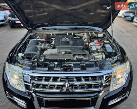 Черный Мицубиси Паджеро Вагон, объемом двигателя 3.2 л и пробегом 180 тыс. км за 16500 $, фото 8 на Automoto.ua