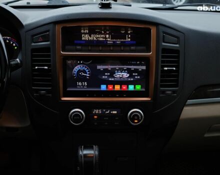 Черный Мицубиси Паджеро Вагон, объемом двигателя 3.8 л и пробегом 219 тыс. км за 10990 $, фото 18 на Automoto.ua