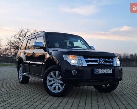 Черный Мицубиси Паджеро Вагон, объемом двигателя 3.83 л и пробегом 389 тыс. км за 14800 $, фото 2 на Automoto.ua