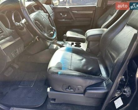 Чорний Міцубісі Паджеро Вагон, об'ємом двигуна 2.97 л та пробігом 312 тис. км за 14300 $, фото 19 на Automoto.ua