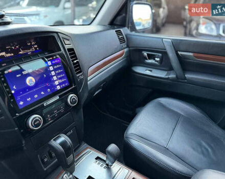 Черный Мицубиси Паджеро Вагон, объемом двигателя 3.2 л и пробегом 180 тыс. км за 16500 $, фото 14 на Automoto.ua