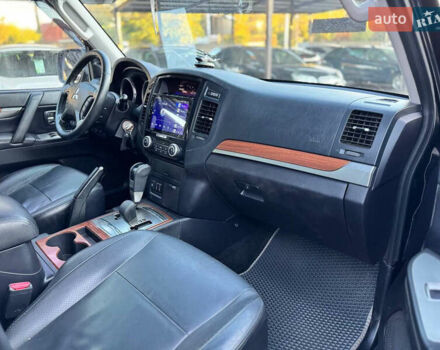 Черный Мицубиси Паджеро Вагон, объемом двигателя 3.2 л и пробегом 180 тыс. км за 16500 $, фото 18 на Automoto.ua