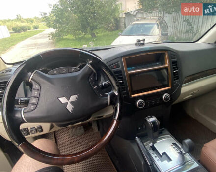 Черный Мицубиси Паджеро Вагон, объемом двигателя 3.8 л и пробегом 219 тыс. км за 14000 $, фото 12 на Automoto.ua