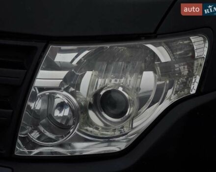 Черный Мицубиси Паджеро Вагон, объемом двигателя 3.8 л и пробегом 219 тыс. км за 10990 $, фото 4 на Automoto.ua