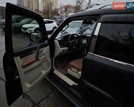 Черный Мицубиси Паджеро Вагон, объемом двигателя 3.8 л и пробегом 219 тыс. км за 10990 $, фото 20 на Automoto.ua