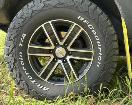 Чорний Міцубісі Паджеро Вагон, об'ємом двигуна 3.5 л та пробігом 220 тис. км за 20000 $, фото 2 на Automoto.ua