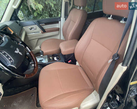 Черный Мицубиси Паджеро Вагон, объемом двигателя 3.8 л и пробегом 219 тыс. км за 14000 $, фото 8 на Automoto.ua