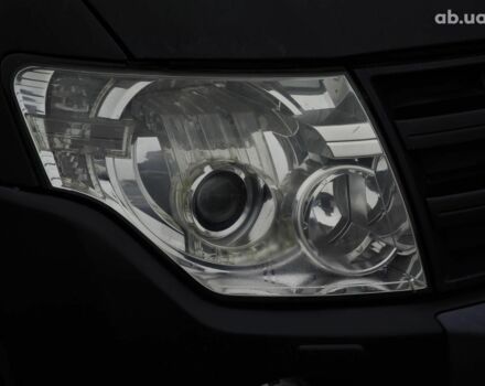 Черный Мицубиси Паджеро Вагон, объемом двигателя 3.8 л и пробегом 219 тыс. км за 10990 $, фото 3 на Automoto.ua