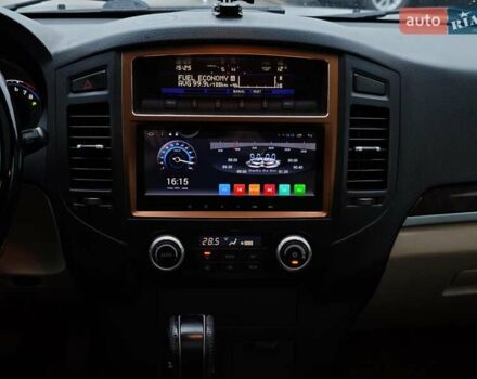 Черный Мицубиси Паджеро Вагон, объемом двигателя 3.8 л и пробегом 219 тыс. км за 10990 $, фото 17 на Automoto.ua