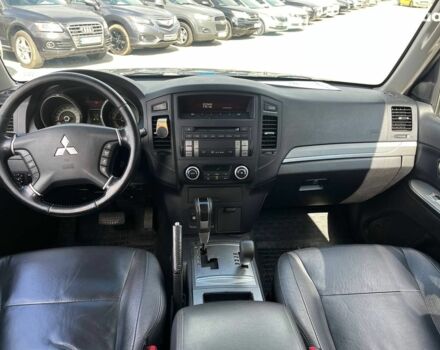 Черный Мицубиси Паджеро Вагон, объемом двигателя 3 л и пробегом 235 тыс. км за 15490 $, фото 30 на Automoto.ua