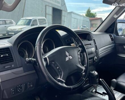 Черный Мицубиси Паджеро Вагон, объемом двигателя 3 л и пробегом 235 тыс. км за 15490 $, фото 48 на Automoto.ua