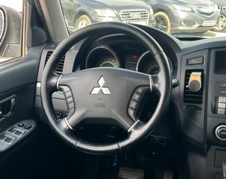 Черный Мицубиси Паджеро Вагон, объемом двигателя 3 л и пробегом 235 тыс. км за 15490 $, фото 29 на Automoto.ua