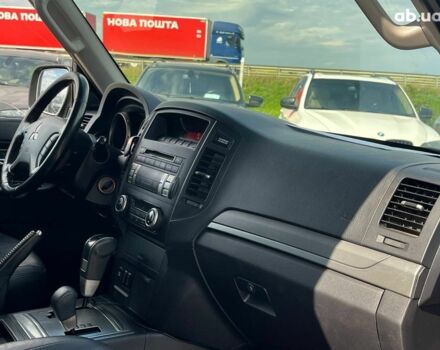 Черный Мицубиси Паджеро Вагон, объемом двигателя 3 л и пробегом 235 тыс. км за 15490 $, фото 15 на Automoto.ua