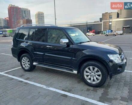 Чорний Міцубісі Паджеро Вагон, об'ємом двигуна 3.2 л та пробігом 179 тис. км за 17500 $, фото 2 на Automoto.ua