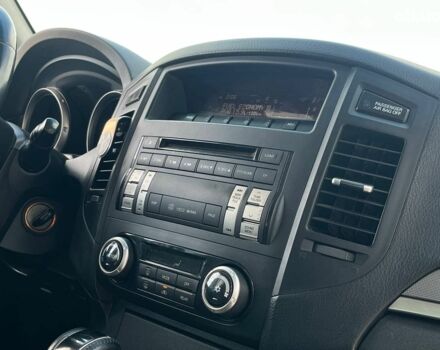 Черный Мицубиси Паджеро Вагон, объемом двигателя 3 л и пробегом 235 тыс. км за 15490 $, фото 11 на Automoto.ua