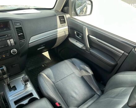 Черный Мицубиси Паджеро Вагон, объемом двигателя 3 л и пробегом 235 тыс. км за 15490 $, фото 25 на Automoto.ua