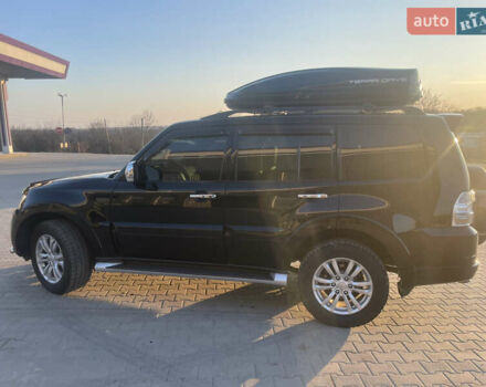 Чорний Міцубісі Паджеро Вагон, об'ємом двигуна 3.2 л та пробігом 140 тис. км за 24000 $, фото 5 на Automoto.ua