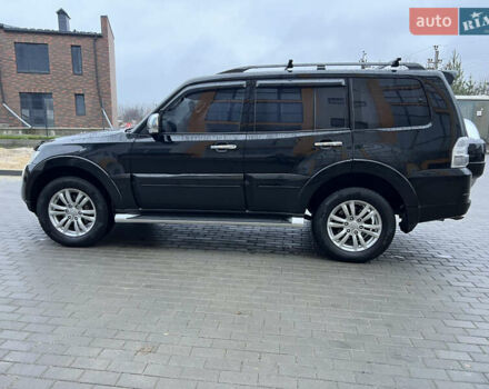 Черный Мицубиси Паджеро Вагон, объемом двигателя 3.2 л и пробегом 117 тыс. км за 18500 $, фото 19 на Automoto.ua