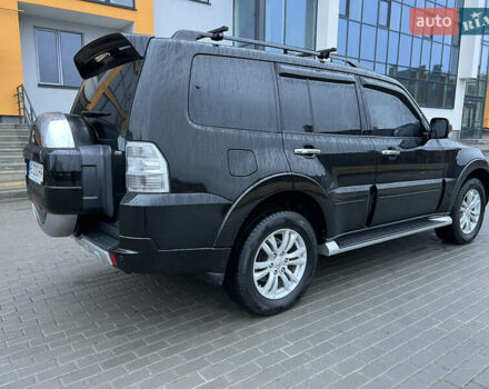 Черный Мицубиси Паджеро Вагон, объемом двигателя 3.2 л и пробегом 117 тыс. км за 18500 $, фото 35 на Automoto.ua