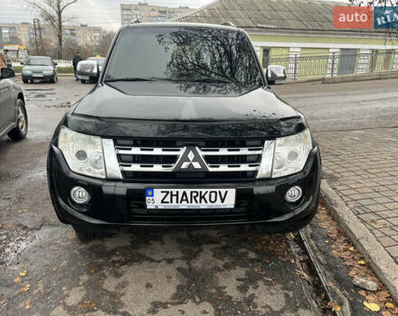 Черный Мицубиси Паджеро Вагон, объемом двигателя 3.2 л и пробегом 230 тыс. км за 17000 $, фото 1 на Automoto.ua