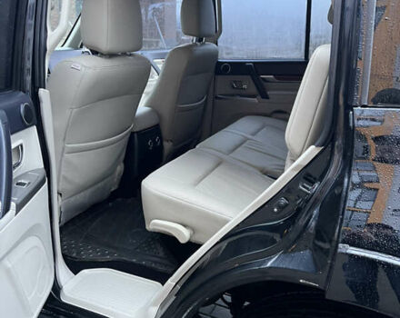 Черный Мицубиси Паджеро Вагон, объемом двигателя 3.2 л и пробегом 117 тыс. км за 18500 $, фото 48 на Automoto.ua