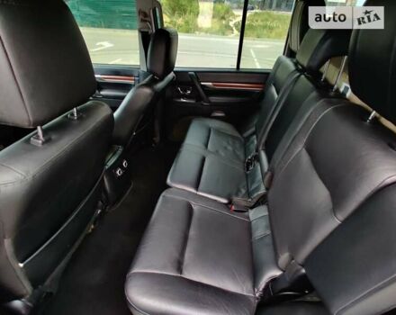 Черный Мицубиси Паджеро Вагон, объемом двигателя 3.83 л и пробегом 190 тыс. км за 13400 $, фото 9 на Automoto.ua