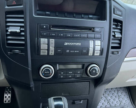 Черный Мицубиси Паджеро Вагон, объемом двигателя 3.2 л и пробегом 117 тыс. км за 18500 $, фото 78 на Automoto.ua